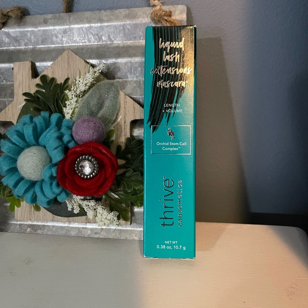 Thrive Liquid Lash Extensions Mascara Brynn